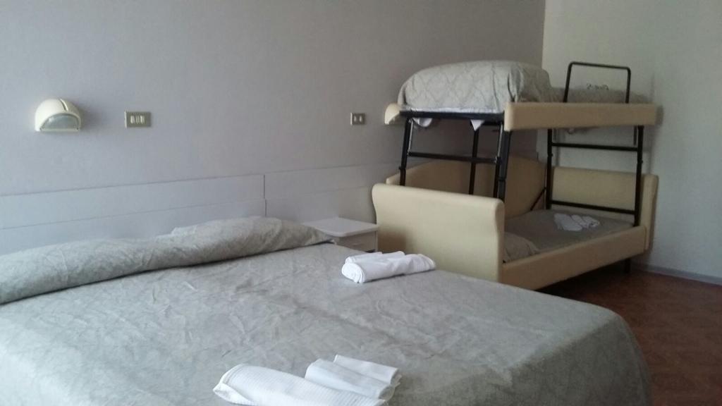 Hotel Ancora تْشيزيناتيكو المظهر الخارجي الصورة