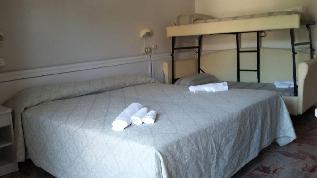 Hotel Ancora تْشيزيناتيكو المظهر الخارجي الصورة